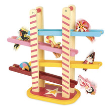 Charger l'image dans la galerie, Jeu d'équilibre la cascade des acrobates en bois par Ingela P.Arrhenius
